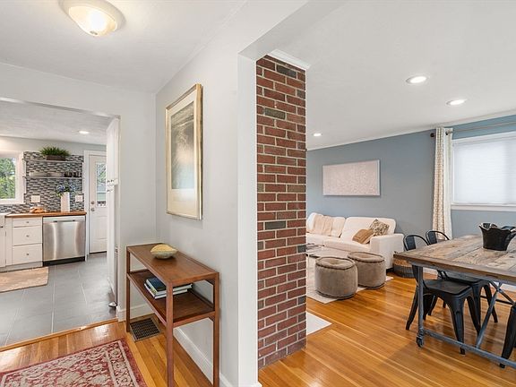 2nd image of 655 Water St