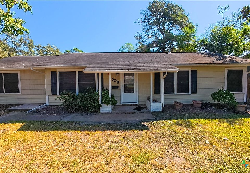 1st image of 708 Avenue I St