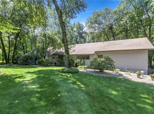 105 Scotland Hill Rd, Spring Valley, NY 10977