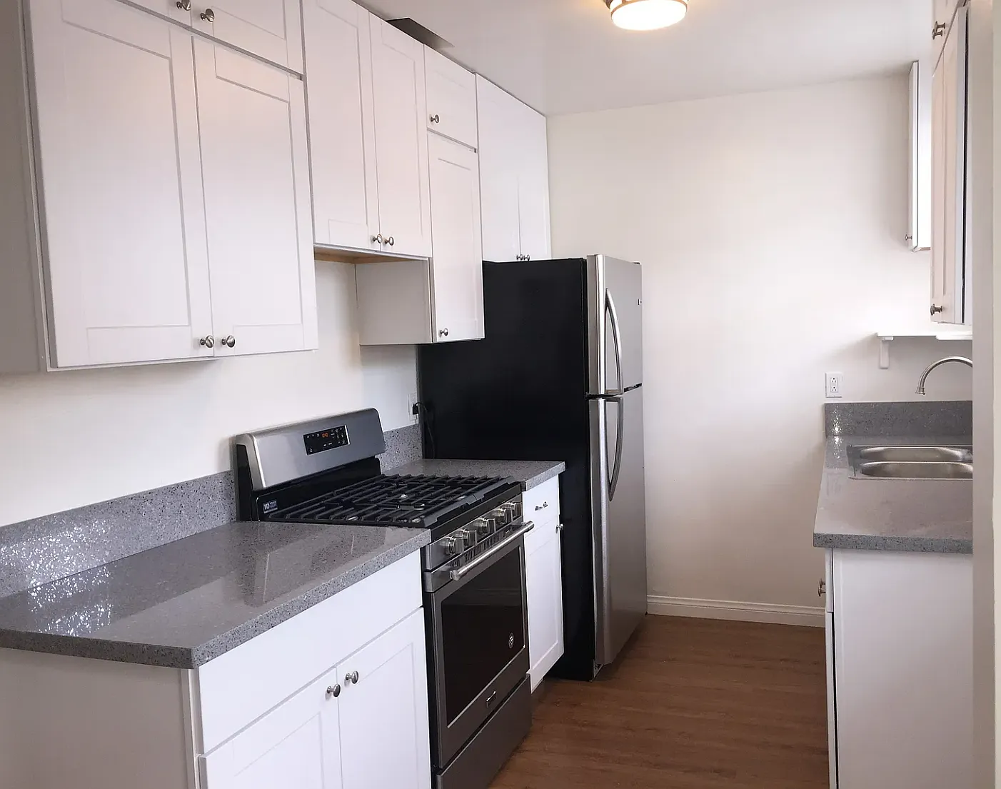 2 bed, 1.0 bath, 850 sqft, $2,900 — Photo 4