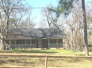 12 Woodland Dr, Huntsville, TX 77320