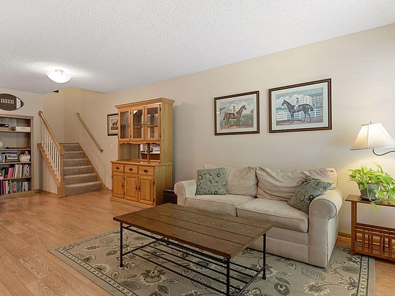 5th image of 1670 Riverwood Dr