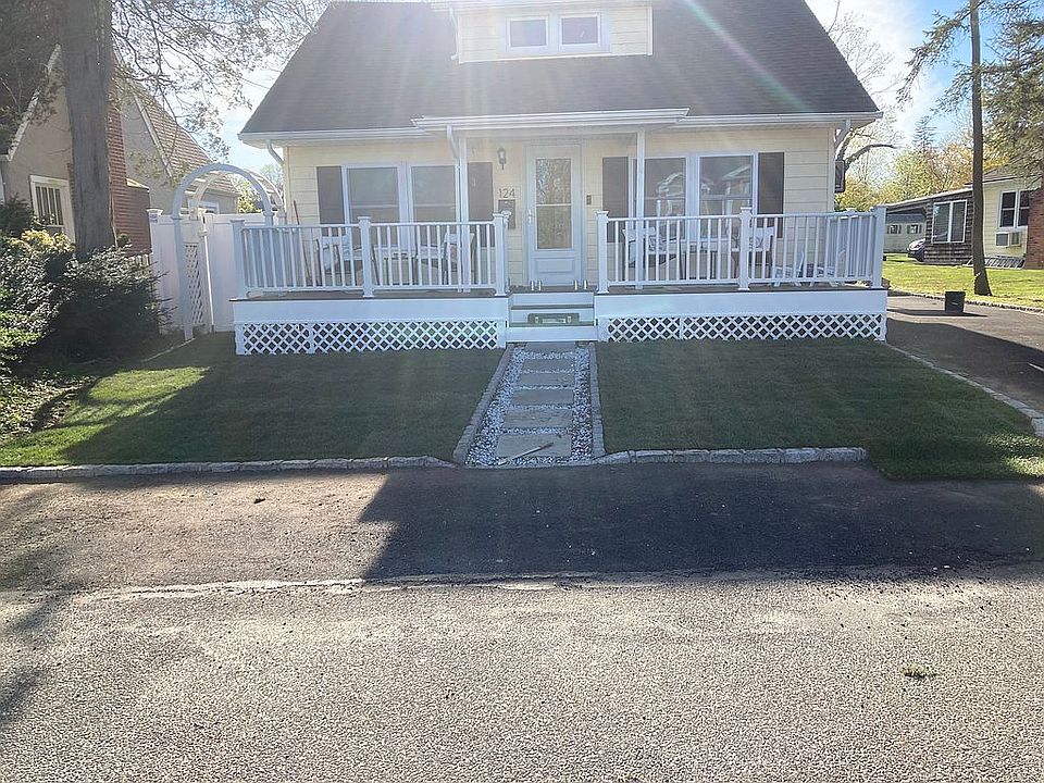 1st image of 124 Kensington Ave