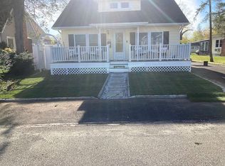 124 Kensington Ave, Bayport, NY 11705