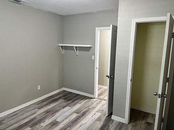 5th image of 701 Tropic St APT B