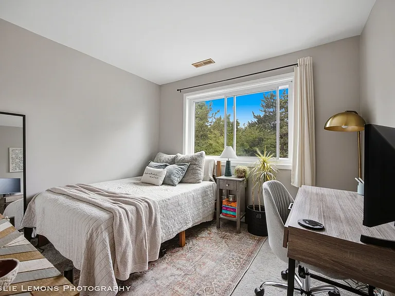 446 Valley Dr #201 — Photo 14