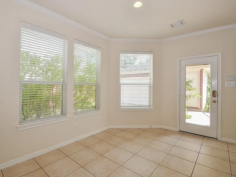 12407 Aliso Bend Ln — Photo 17