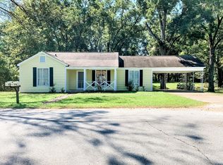 115 Broad St, Shannon, MS 38868