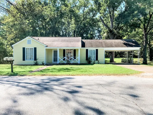 115 Broad St, Shannon, MS 38868
