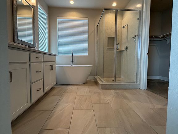 5th image of 1658 Astaire Ct