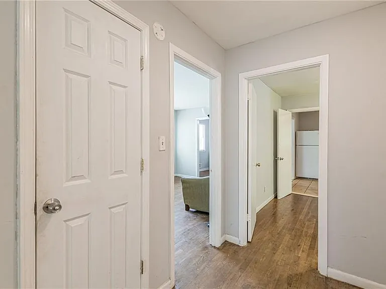 350 Brooks Ave SW — Photo 21
