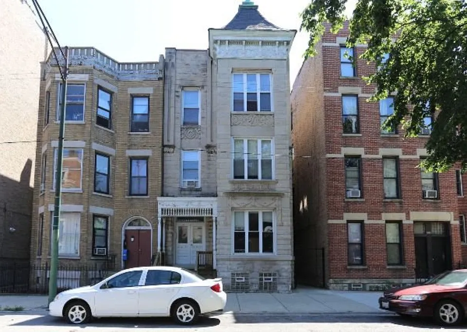 1411 W Erie St #3M