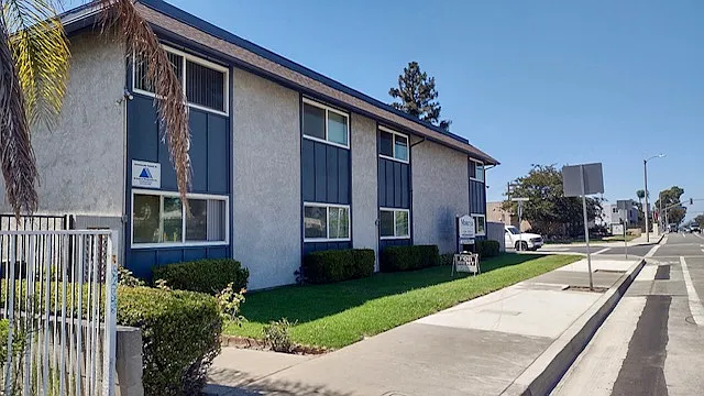 2 bed, 1300 sqft, $2,500 — Photo 3