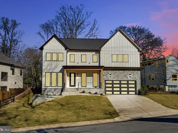 3830 30th Rd N, Arlington, VA 22207