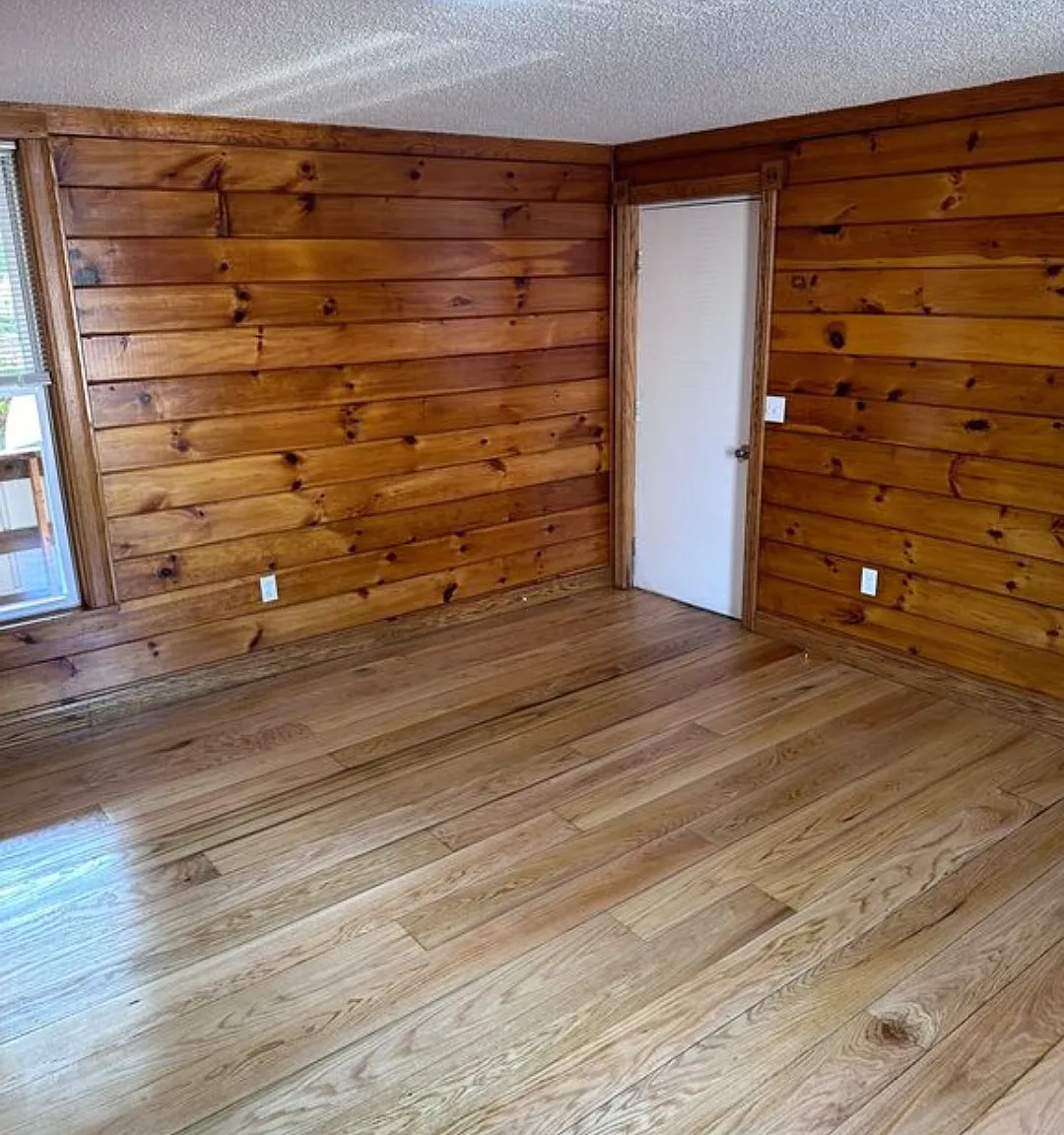 258 Main St — Photo 2