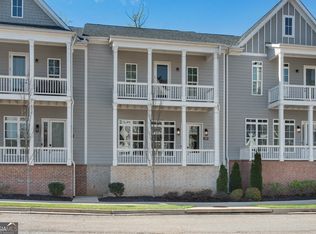 2080 Parkside Ln, Roswell, GA 30076