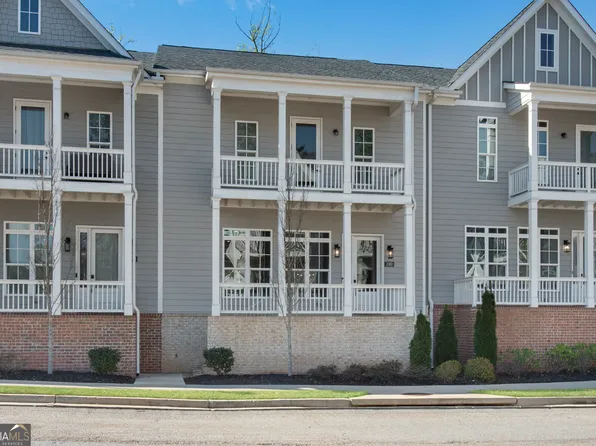 2080 Parkside Ln, Roswell, GA 30076