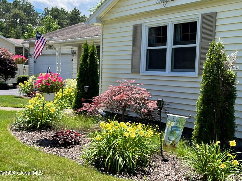 2nd image of 27 Sylvan Avenue
