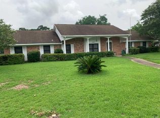 6284 Confederate Dr, Pensacola, FL 32503