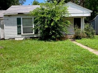 253 Graham Ave, Bonham, TX 75418
