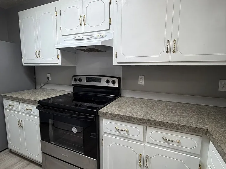 613 N Kinney Ave — Photo 6
