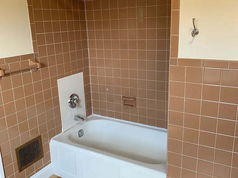 Second floor bath with tub
