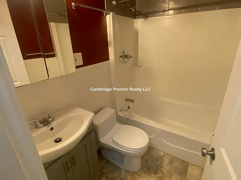 1691 Cambridge St #34 — Photo 8