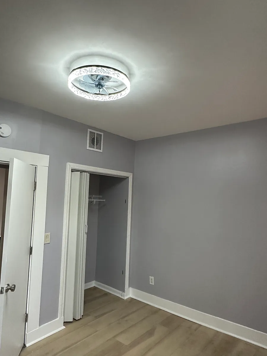 Building Photo - 39 Hurlburt St #2