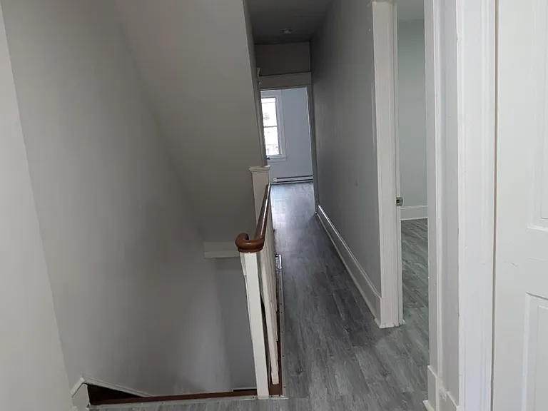 307 W Centre St — Photo 19