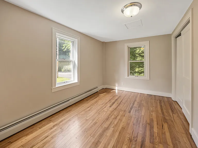 511 E Seneca St #A — Photo 13