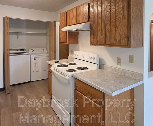 5th image of 3402 15th Ave S APT 201