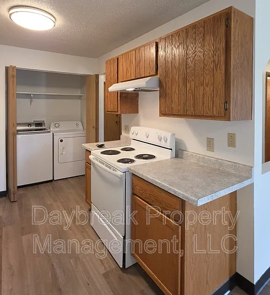 3402 15th Ave S #201 — Photo 5