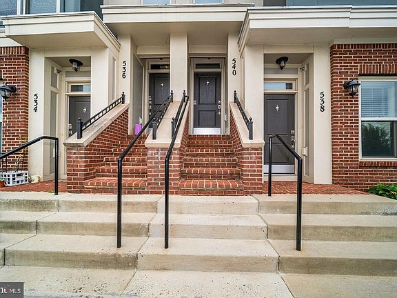 2nd image of 540 Copley Pl #1-B