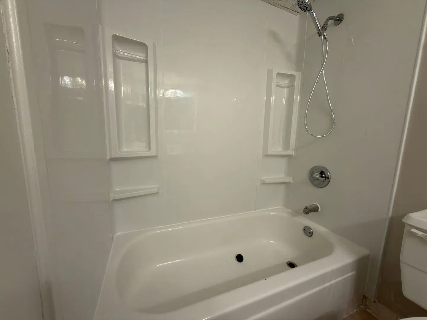 University Towers- Studio Apartment- Available for FALL 2027 @ $1150/month! — Photo 3