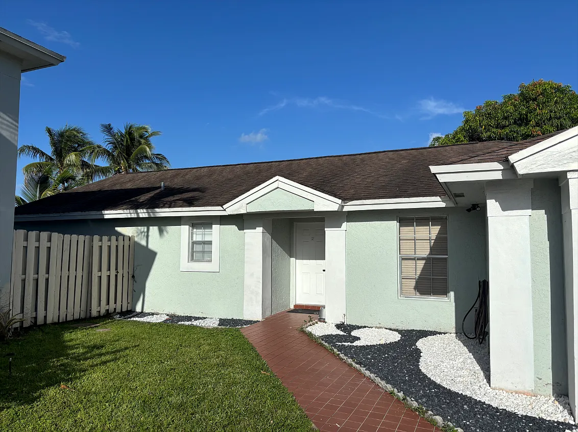 3 bed, 1660 sqft, $3,450 — Photo 3