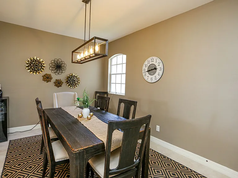 5945 Paradise Cir — Photo 37