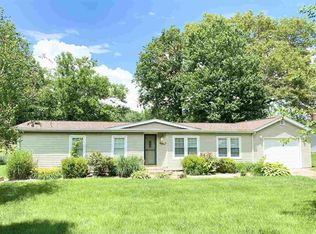 2 Regina Dr, Paris, IL 61944