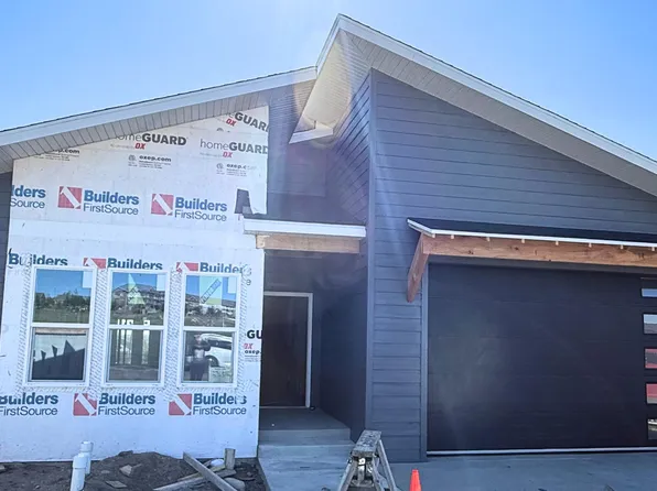 3016 29th Ave W, Williston, ND 58801