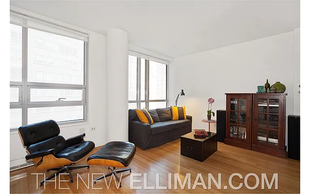 Rented by Douglas Elliman | media 14