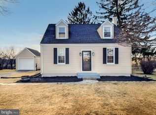 1130 Edenville Rd, Chambersburg, PA 17202
