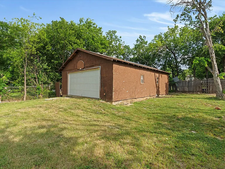 5718 Landino St — Photo 21