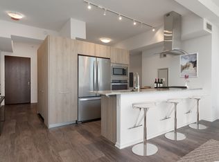 236 E Illinois St, Chicago, IL 60611