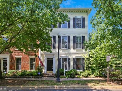 111 Smallwood Way, Falls Church, VA, 22046