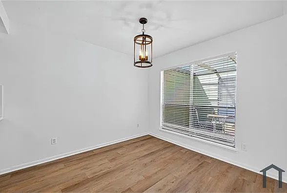 1917 Trixie Ln — Photo 8