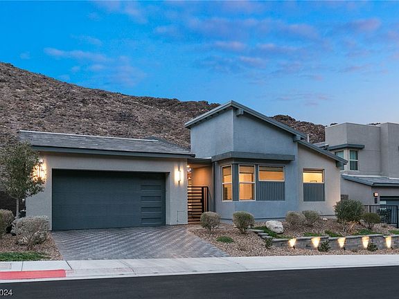 2nd image of 867 Skyline Canyon St