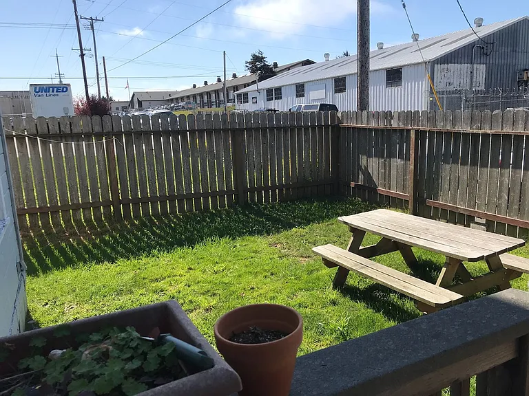 1437 Albee St #1-5 — Photo 7