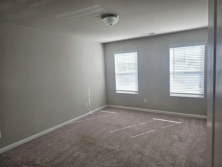 213 N Fortune Way — Photo 17