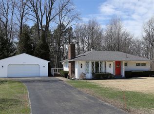 1408 Garloch Dr, Erie, PA 16505