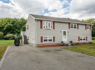 19 Temple Dr, Methuen, MA 01844