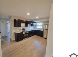 10348 Durness Dr, Saint Louis, MO 63137